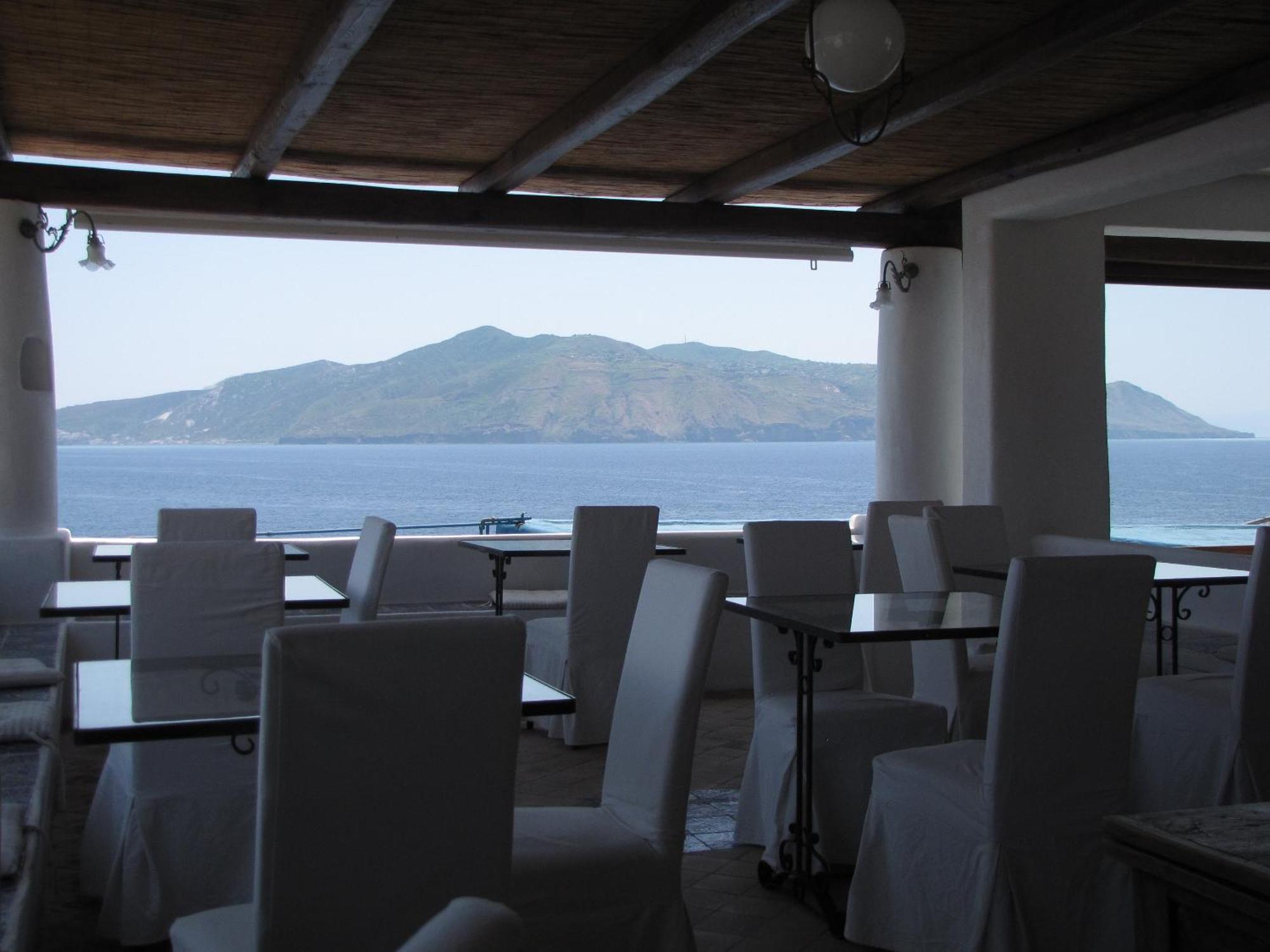 Hotel Santa Marina Antica Foresteria Santa Marina Salina Bagian luar foto