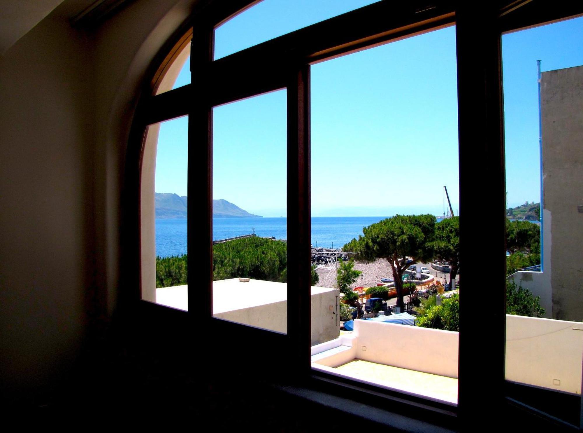 Hotel Santa Marina Antica Foresteria Santa Marina Salina Bagian luar foto