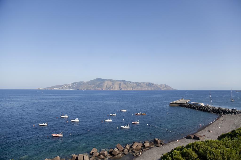 Hotel Santa Marina Antica Foresteria Santa Marina Salina Bagian luar foto