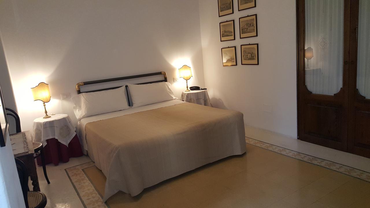 Hotel Santa Marina Antica Foresteria Santa Marina Salina Bagian luar foto